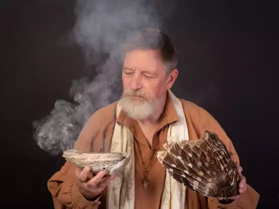 শামানিজম 101- অতীত জীবন স্পেলঙ্কিং