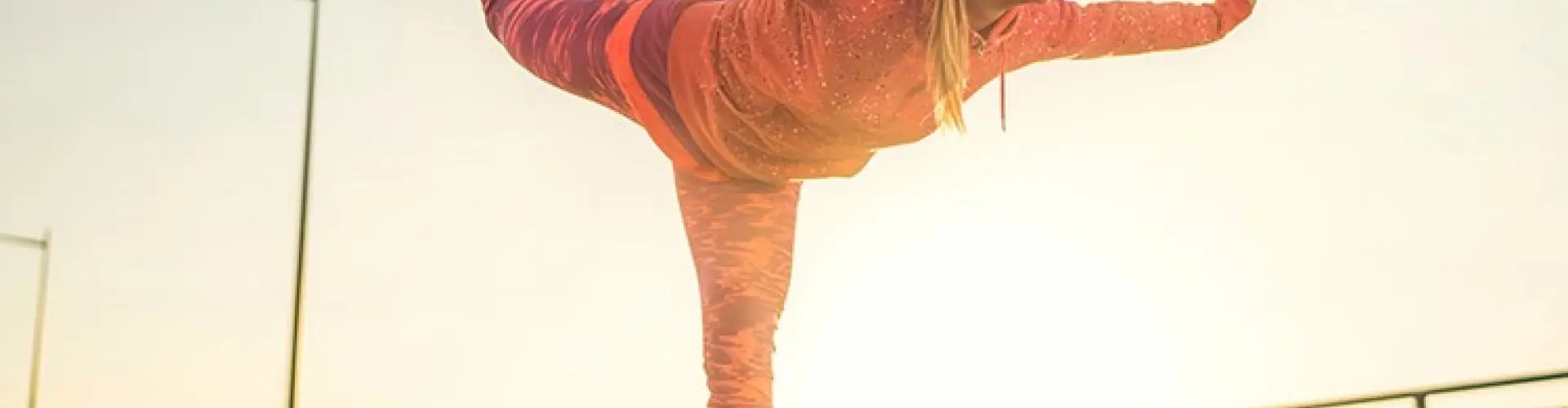 Aliran Vinyasa  - Online Class by Jess Anderson