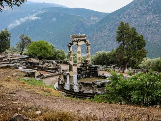 Keajaiban Purba - Delphi – peramal, misteri, cerita – penyaluran dengan Athena 
